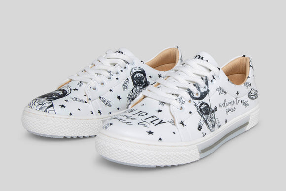 mumka-shoes-women-Pug the Astronaut (white)